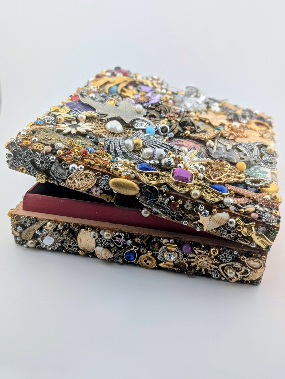 Vintage Jewelry Cigar Box - Handmade Jewelry Mosaic Collage Upcycle - Picture 4 of 9
